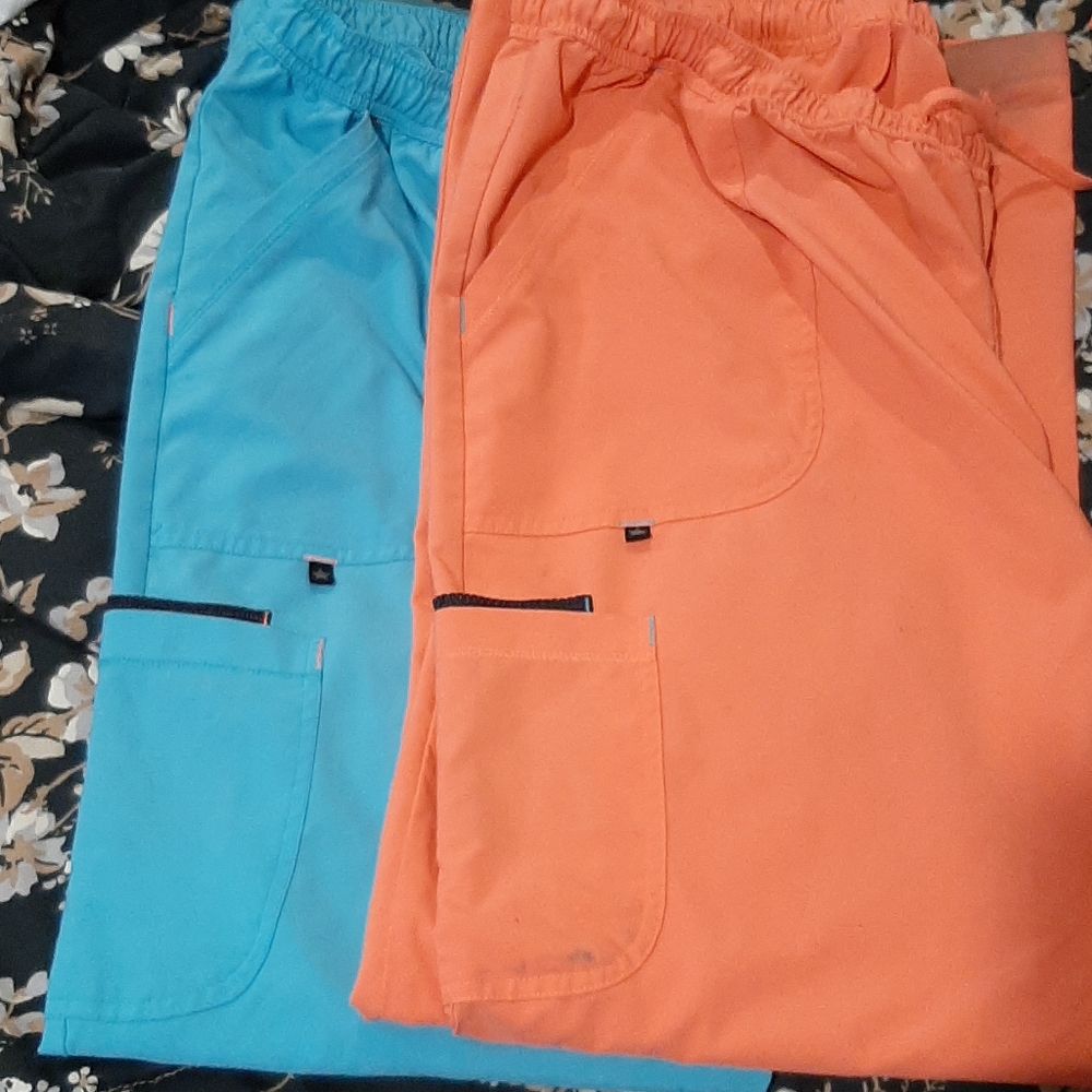 2 pairs of xl scrub pants